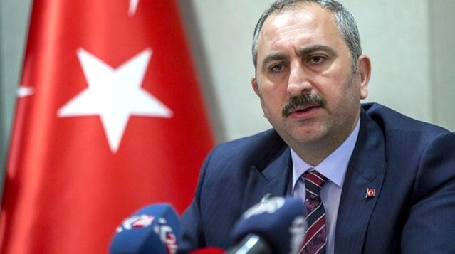 Koronavirüs sebebiyle 30 Nisan’a kadar tüm duruşmalar ertelendi