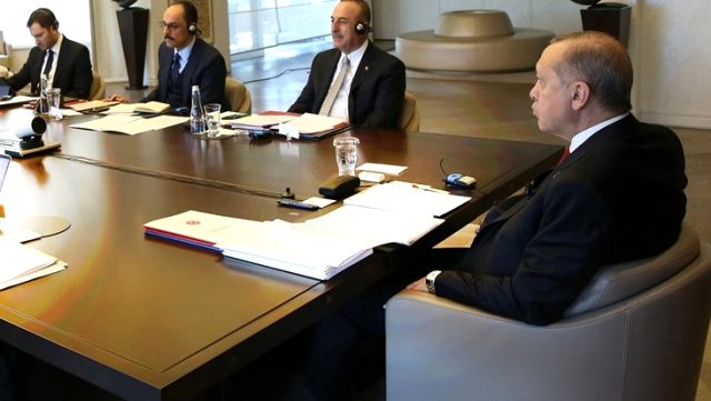 Cumhurbaşkanlığı Kabine Toplantısı başladı! Erdoğan, toplantı sonrası halka seslenecek
