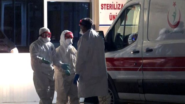 Tehlike çanları çalıyor! Salgına bizden 1 ay önce yakalanan İran’ı vaka sayısında geçtik