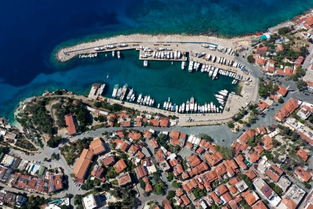 Turizmin gözbebeği Kaş sessizliğe büründü