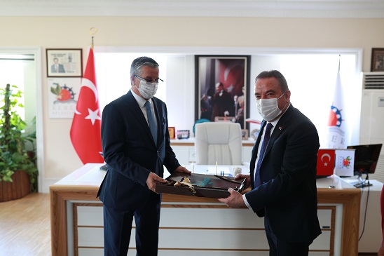 Başkan Böcek: Kemer’e ne gerekiyorsa yapacağız