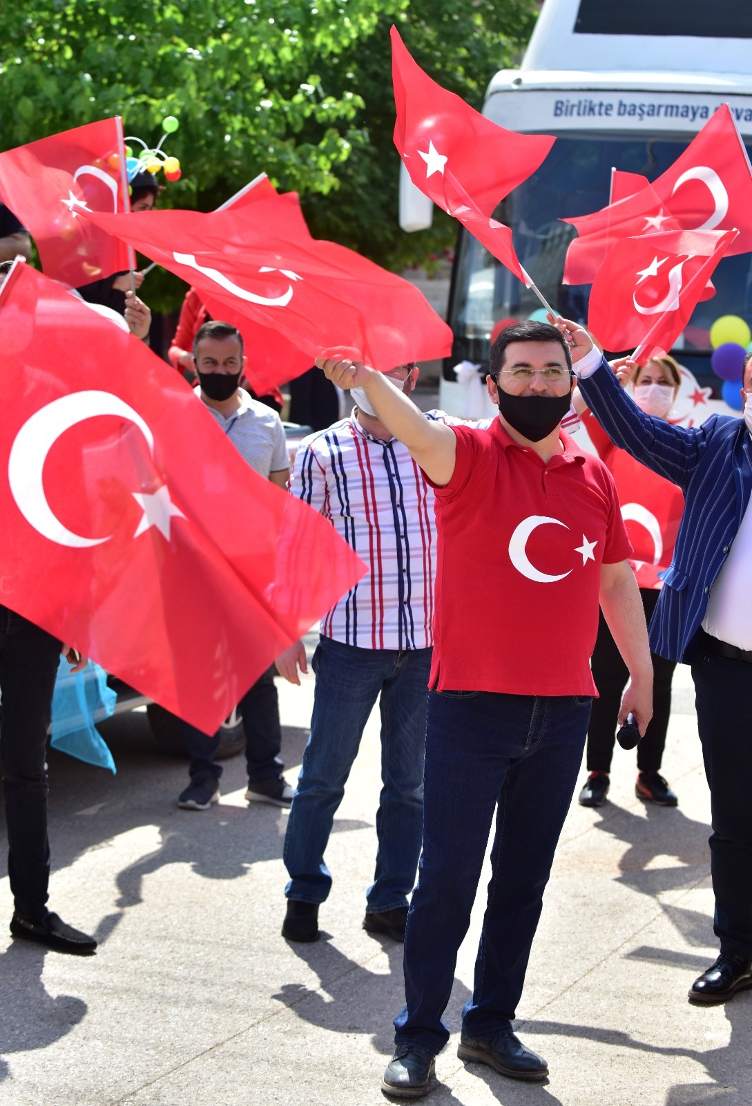 Kepez’de kortejli kutlama
