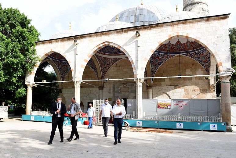 Camilerde temizlik seferberliği