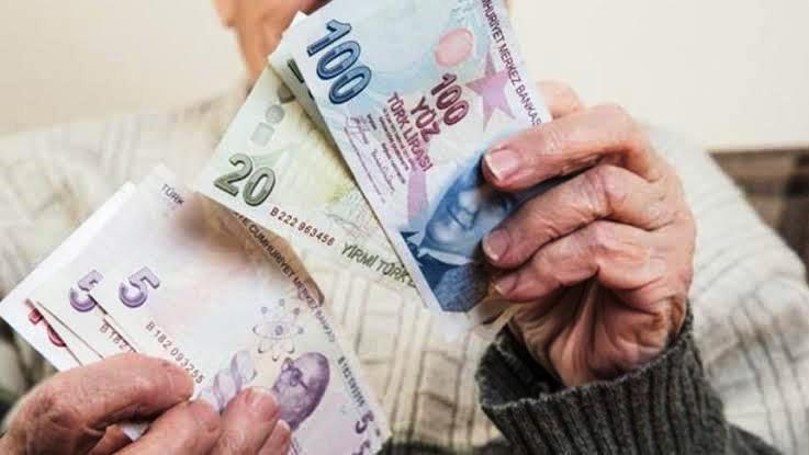 Emekliye Çifte Maaş Yolda