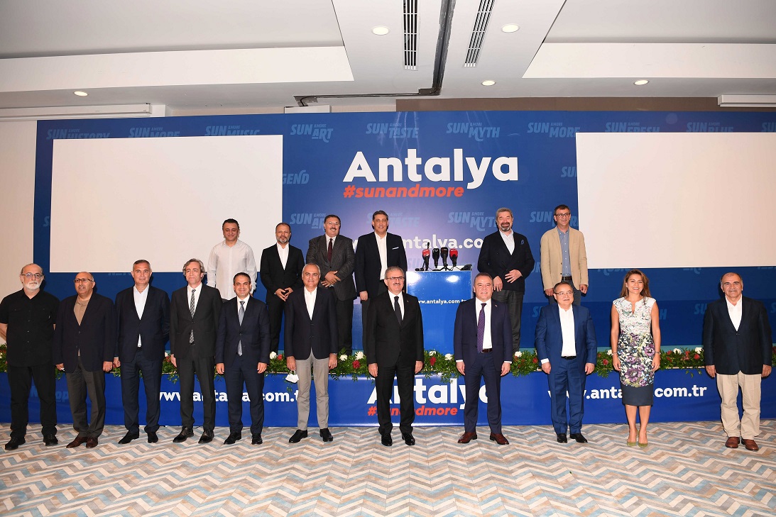 ANTALYA DİJİTAL DÜNYAYA AÇILDI