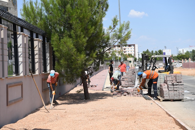 Konyaaltı’na 15 bin metrekare parke taşı