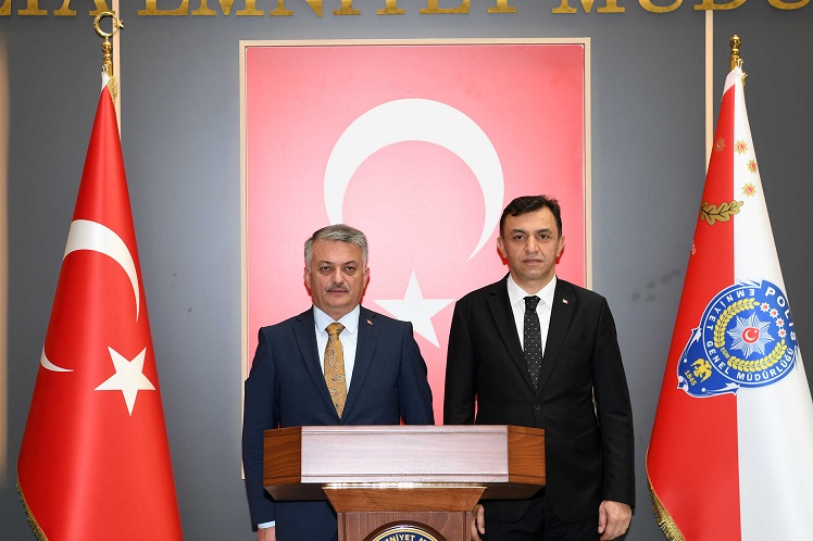 VALİ YAZICI “AYRIM YAPMADAN GÖREV YAPACAĞIZ”