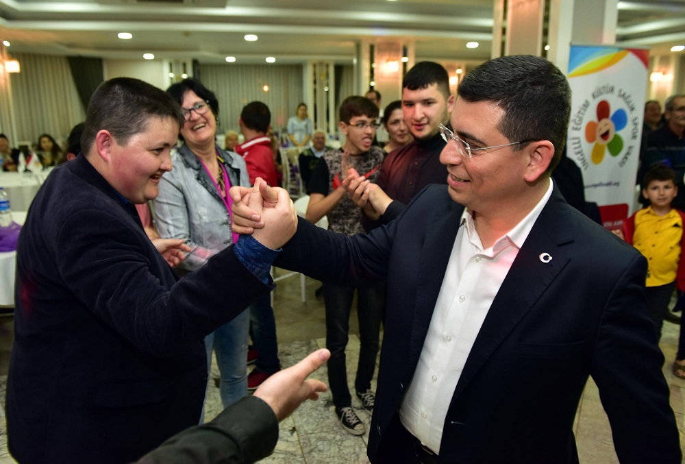 Kepez hizmette engel tanımıyor