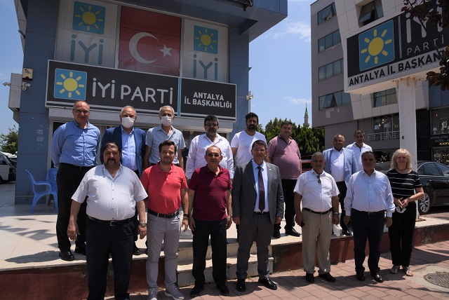 Dere: Sizin ve partinizin esnaf dostu olduğunuzu biliyoruz