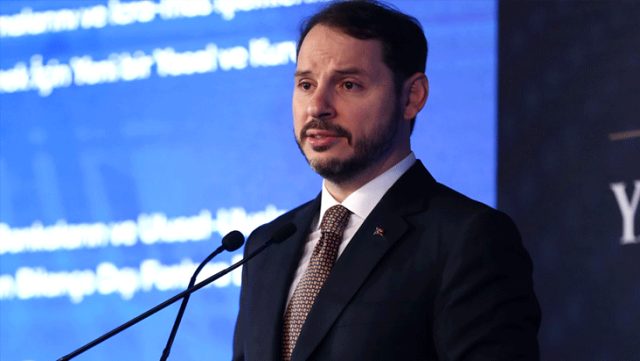 AK Parti’den CHP’nin Berat Albayrak’a yönelik ‘’Sosyete’’eleştirisine tepki