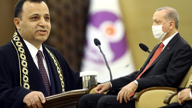 AYM Başkanı,Erdoğan’ın katıldığı törende oran verip ‘’Adil Yargı’’ vurgusu yaptı