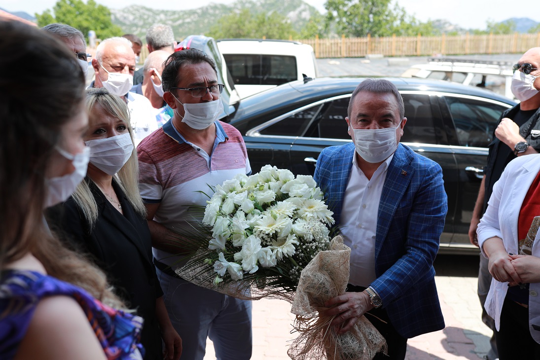 Başkan Böcek İbradı’da