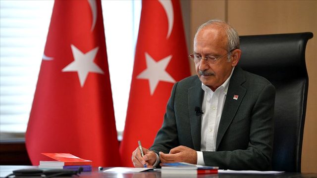Ayasofya tartışmaları alıp başını yürürken Kılıçdaroğlu’ndan da ilk açıklama geldi