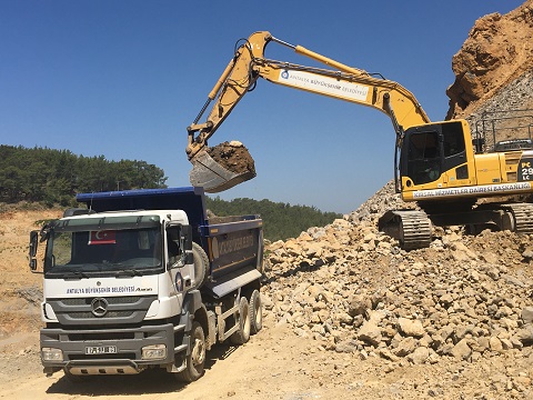 Manavgat-Gündoğmuş bağlantı yolu genişliyor