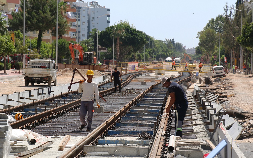Meltem’de raylar döşeniyor