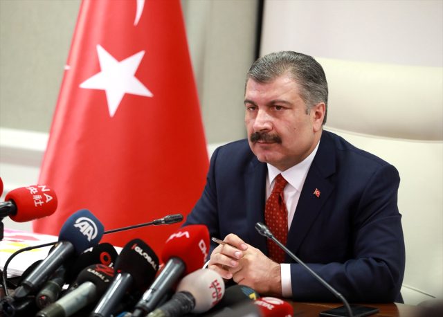 Sağlık Bakanı Fahrettin Koca, Bilim Kurulu Toplantısı sonrası açıklama yapıyor