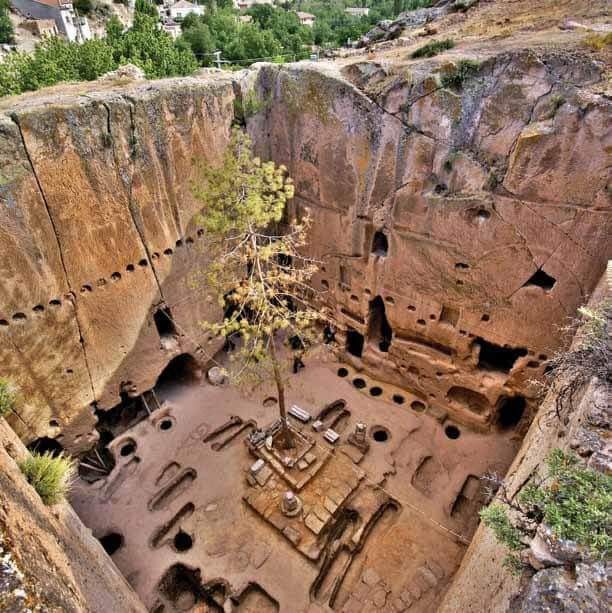GÖRÜLESİ TARİHİ MEKAN…