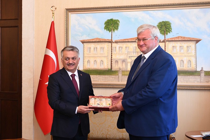 UKRAYNALILARIN İKİNCİ EVİ ANTALYA