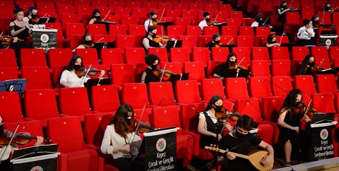 Kepez’in senfoni orkestrası TRT ekranlarına konuk oldu