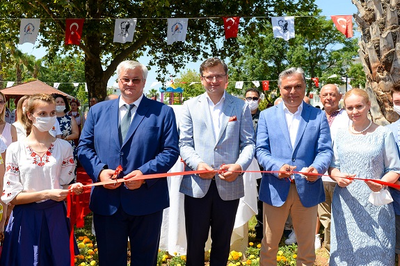 Başkan Uysal’dan Antalya’ya davet