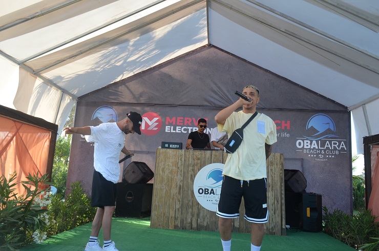 Heijan Musti Oba Beach’i Salladı