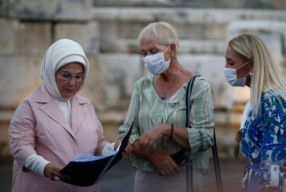 Rektör Özkan, Emine Erdoğan’a Patara Eşlik Etti