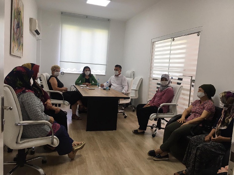 Kepez kadın girişimcilerin elinden tutuyor