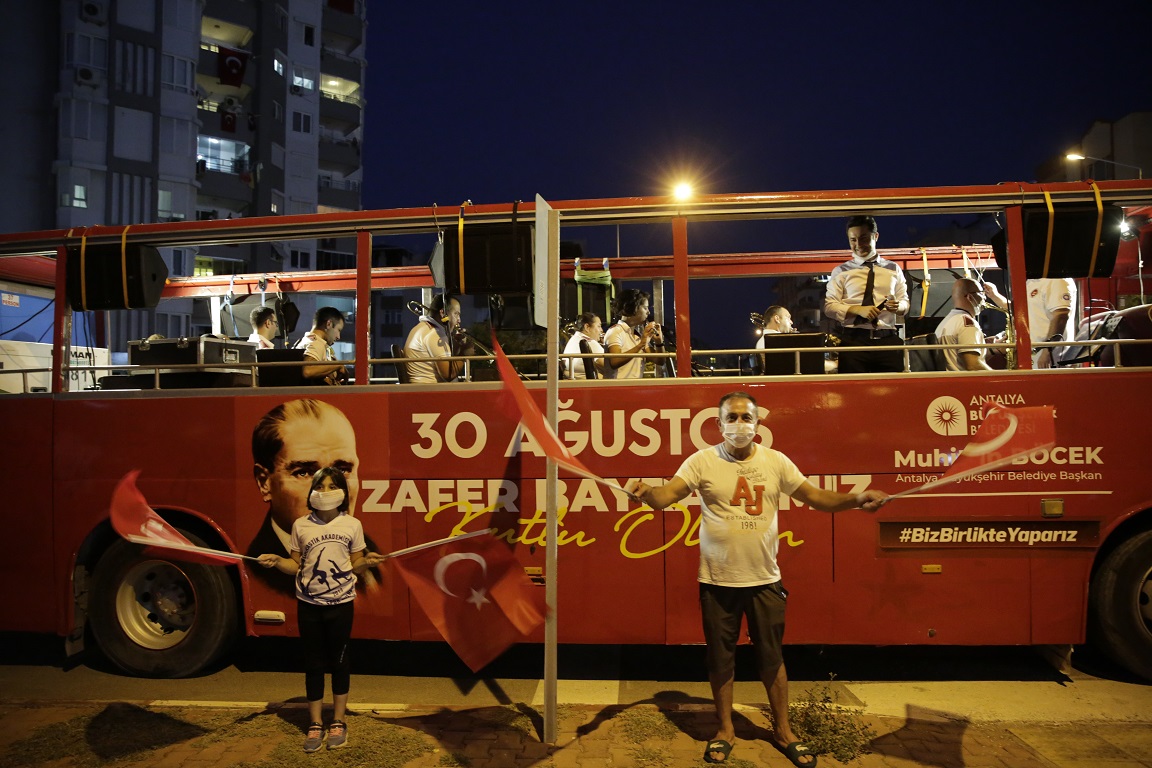 30 Ağustos coşkusu devam ediyor