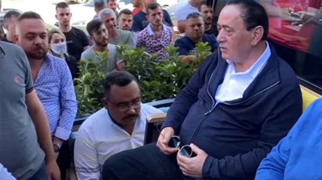 Çakıcı, Antalya’da MHP’lilerle bir araya geldi!