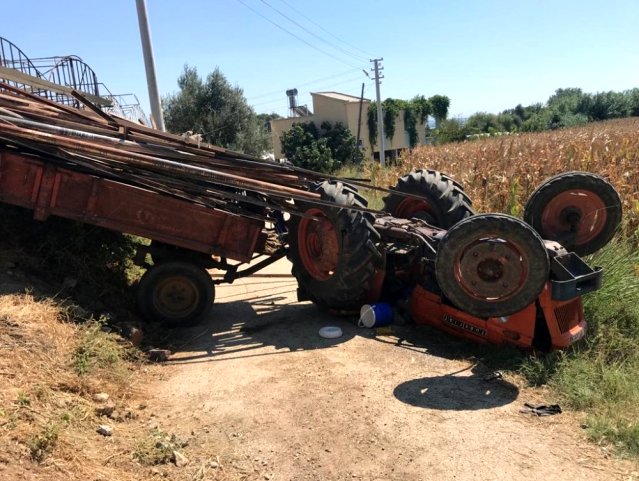 Devrilen traktörün altında kalan çiftçi hayatını kaybetti