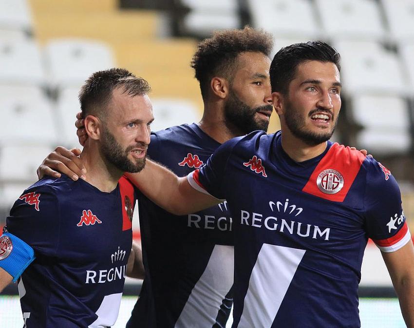 ANTALYASPOR 3 PUAN İLE BAŞLADI