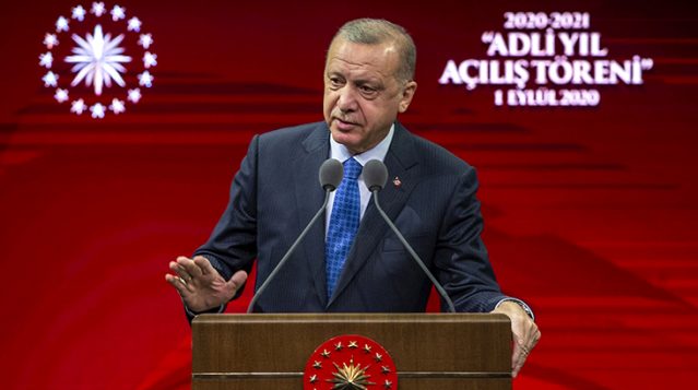 Erdoğan’ın sinyallerini verdiği “avukata meslekten çıkarma” cezası için AK Parti’de çalışmalar başladı