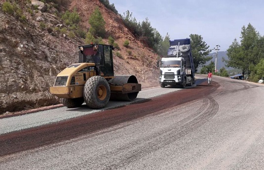 Büyükşehir Belediyesi Dim grup yolunu asfaltladı