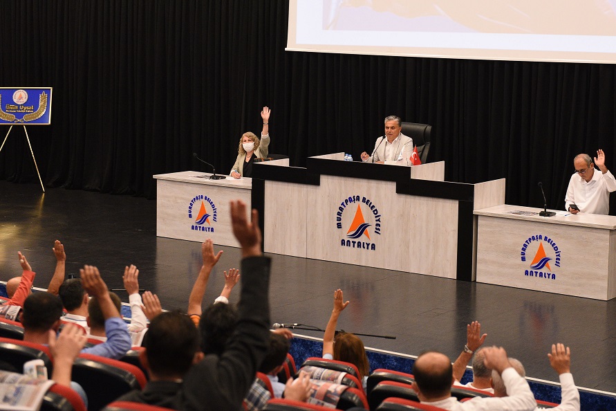 Önce Muratpaşalılar sonra meclis kabul etti