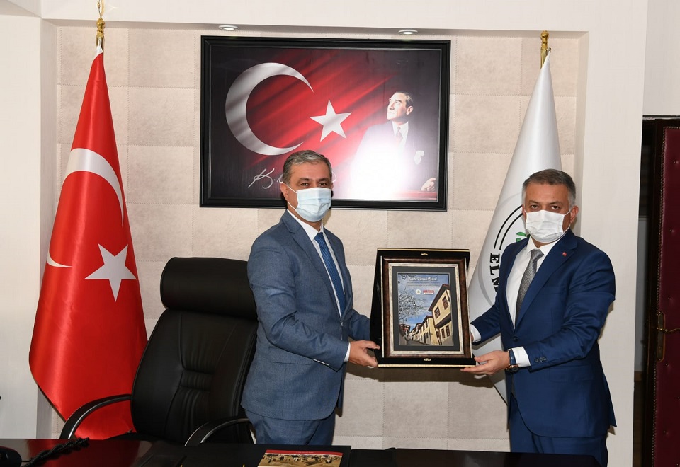 VALİ YAZICI, TARİHİ YAĞLI GÜREŞLERİYLE ÜNLÜ ELMALI’DA