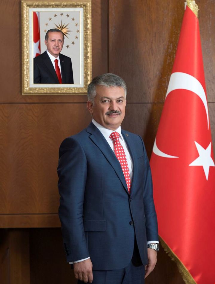 29 Ekim Cumhuriyet Bayramı münasebetiyle Vali Ersin Yazıcı bir mesaj yayımladı