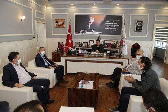 Döşemealtı’nda alt yapı çalışmaları hız kesmiyor