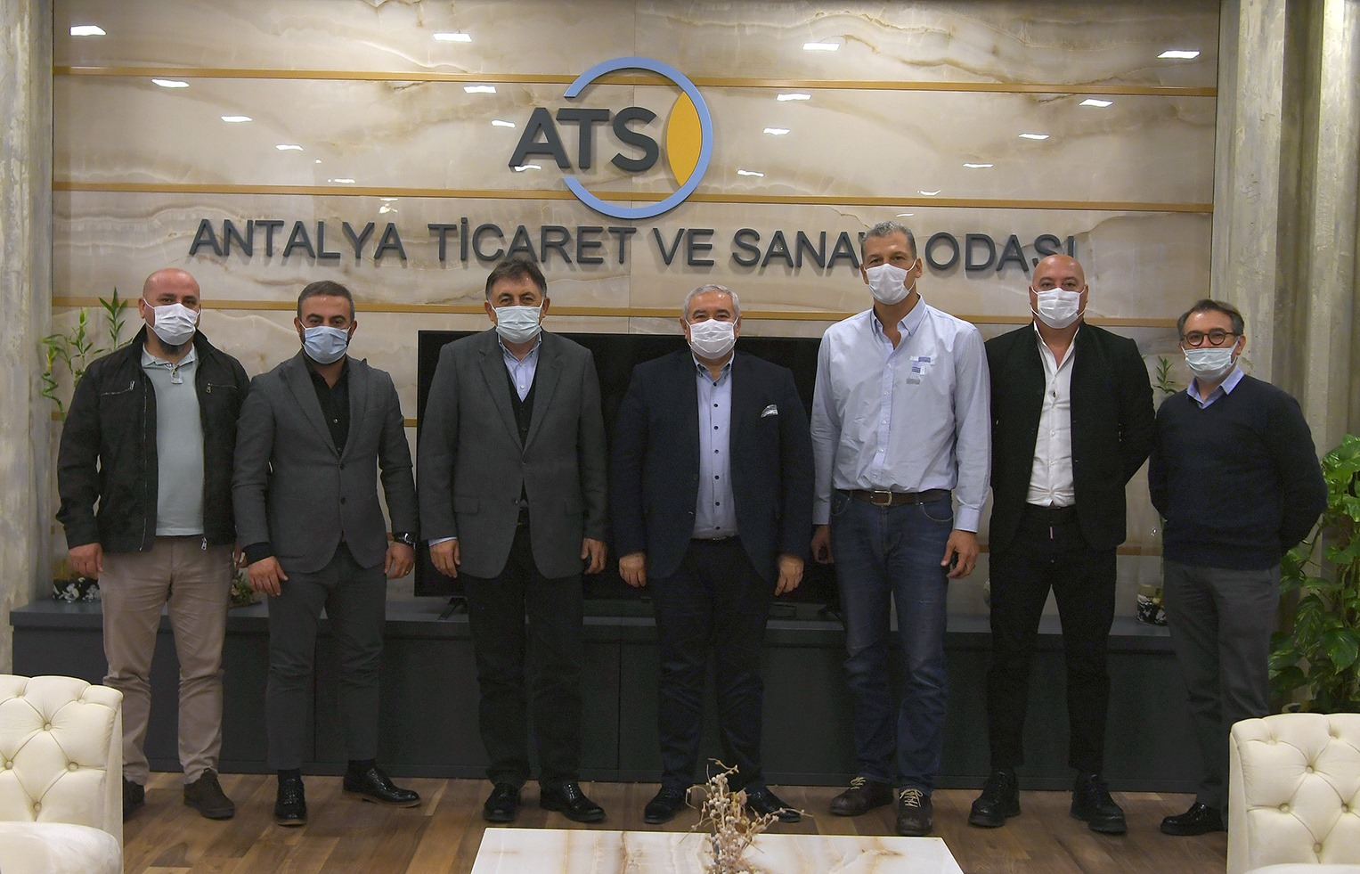 Restoranlar Acil Destek Bekliyor