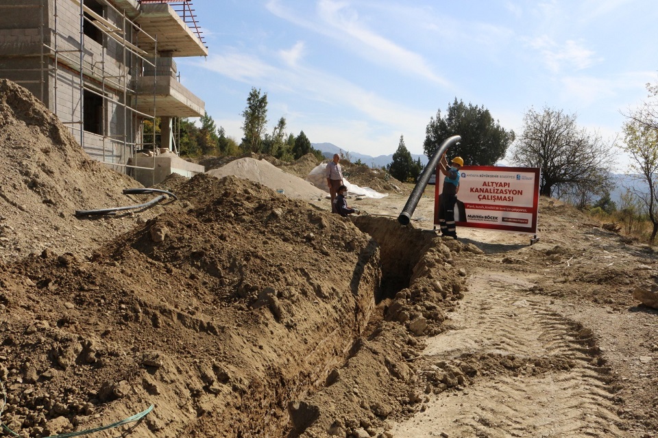 Akseki’de kanalizasyon ve şebeke çalışması