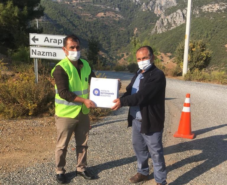 Gazipaşa’da karantina altına alınan mahallelere Büyükşehir’den destek