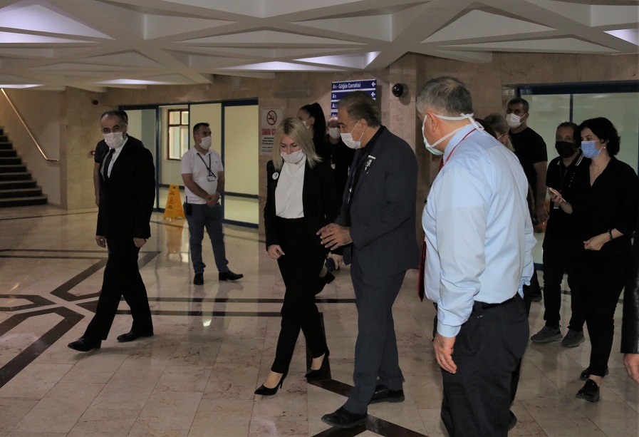 Rektör Özkan, Başkan Böcek’i Serviste Ziyaret Etti