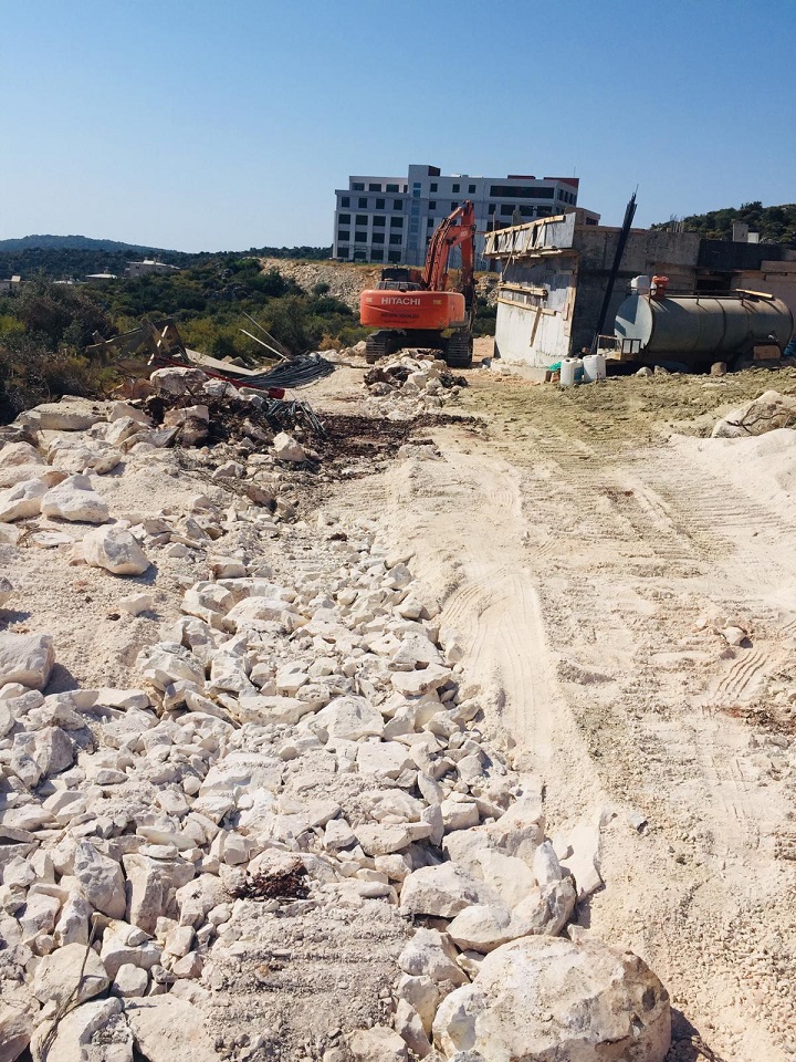 Demre Karabucak’a yeni içme suyu hattı