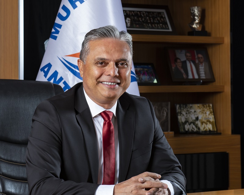 Yeni yıl hediyesi Üreten Eller Pazarı’ndan