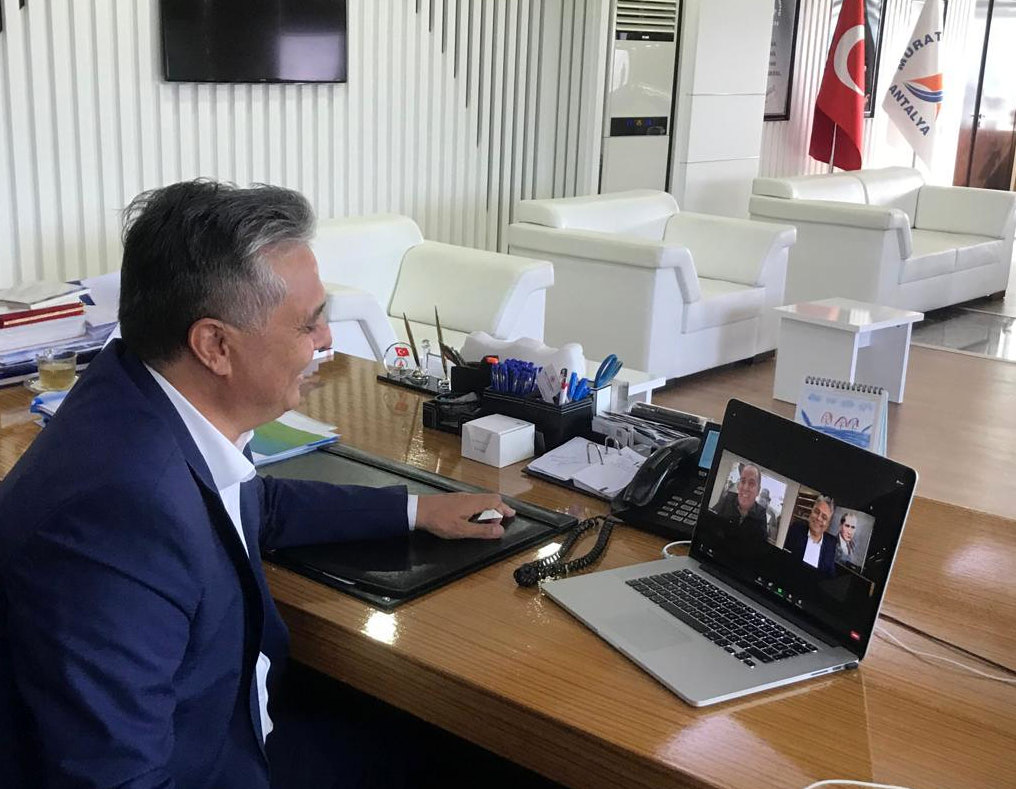 Başkanlar online görüştü