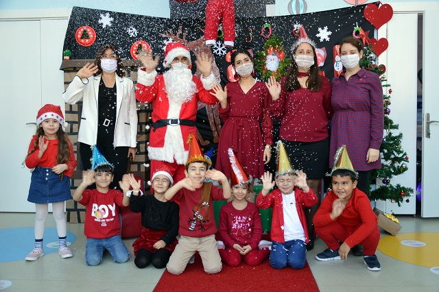 MANAVGAT BELEDİYESİ KREŞLERİNDEN YILBAŞI ETKİNLİĞİ