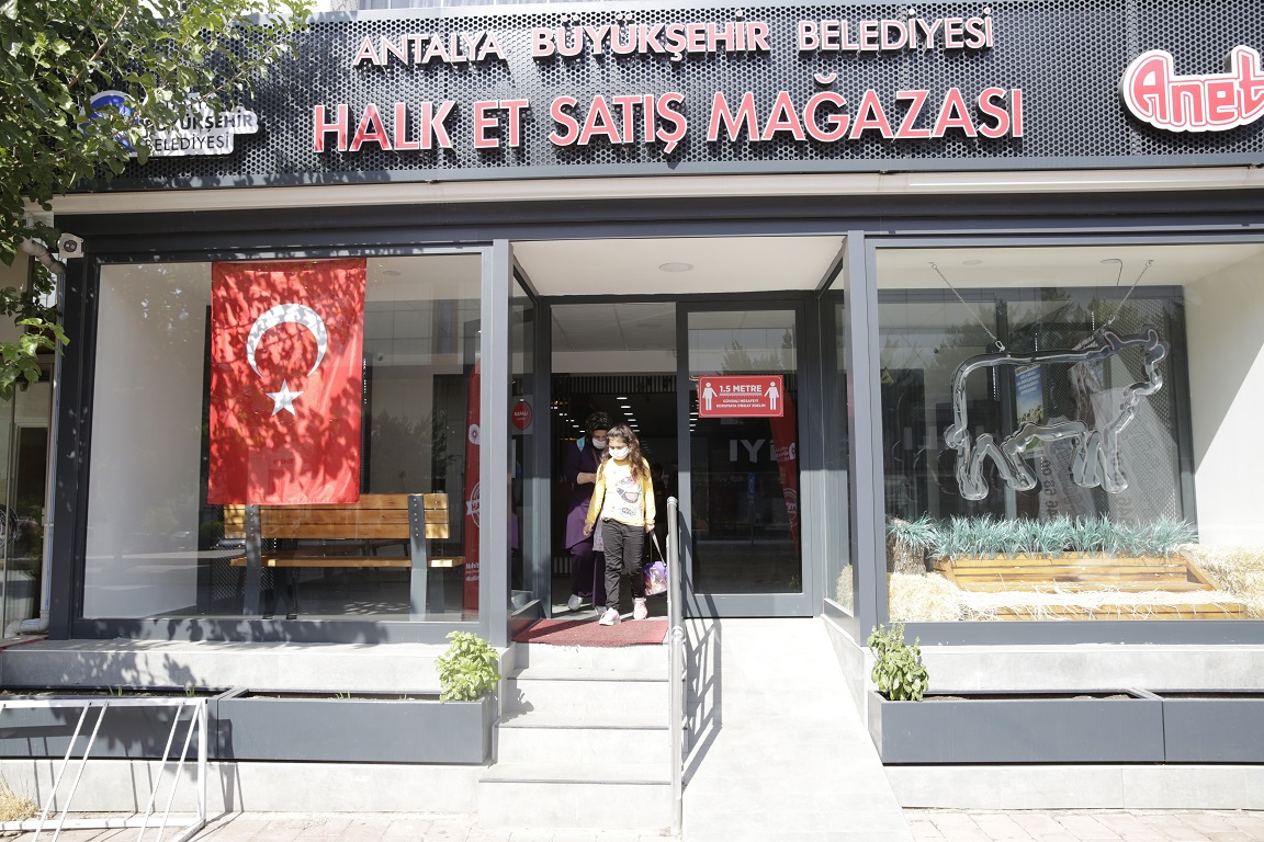 1 yılda 321 ton et ürünü satıldı