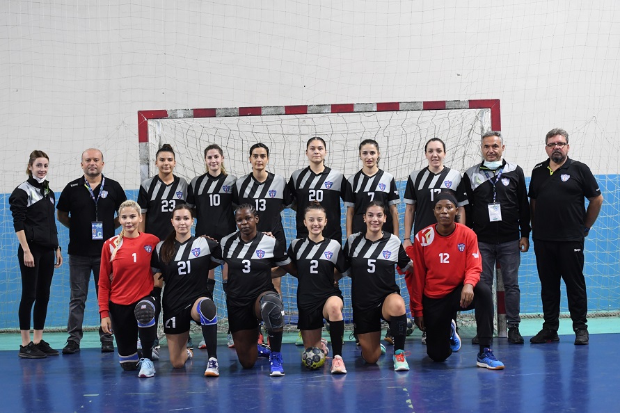 Mavi Kelebekler Mudanya’da kupa peşinde