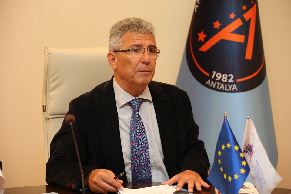 Prof. Dr. Erol Esen: Avrupa Birliği Türkiye Politikasını Değiştirdi