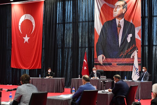 Konyaaltı’nda yılın son meclisi