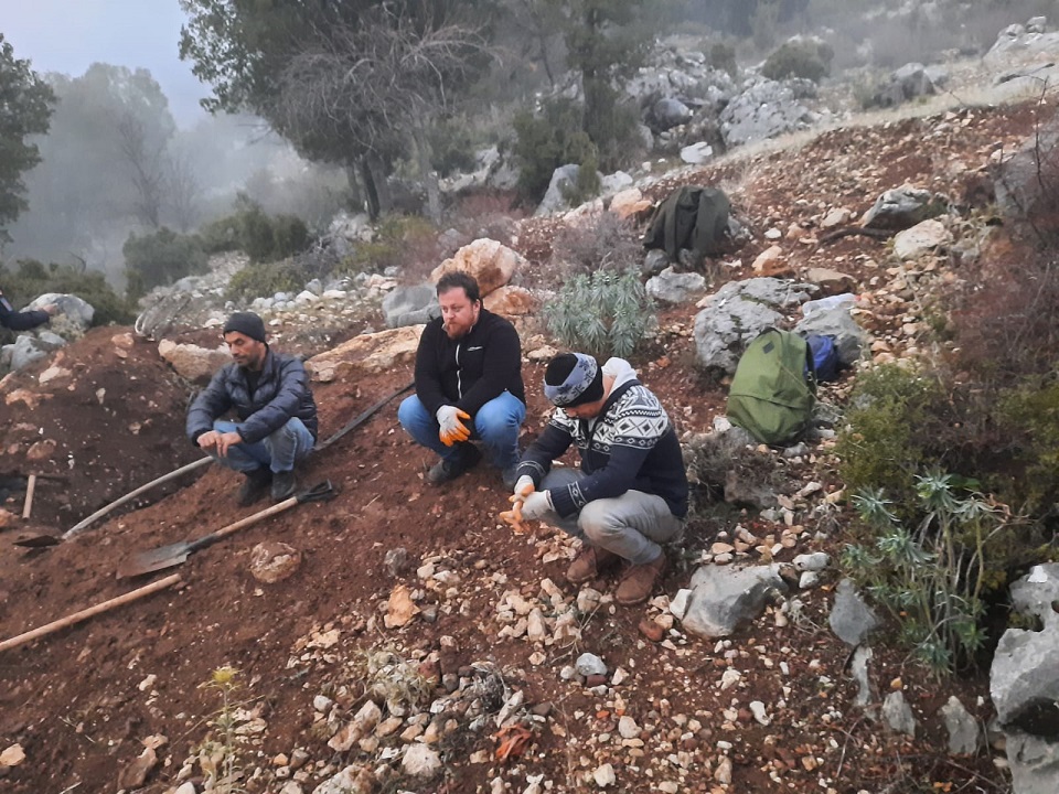 Antalya’da kaçak kazıya suçüstü